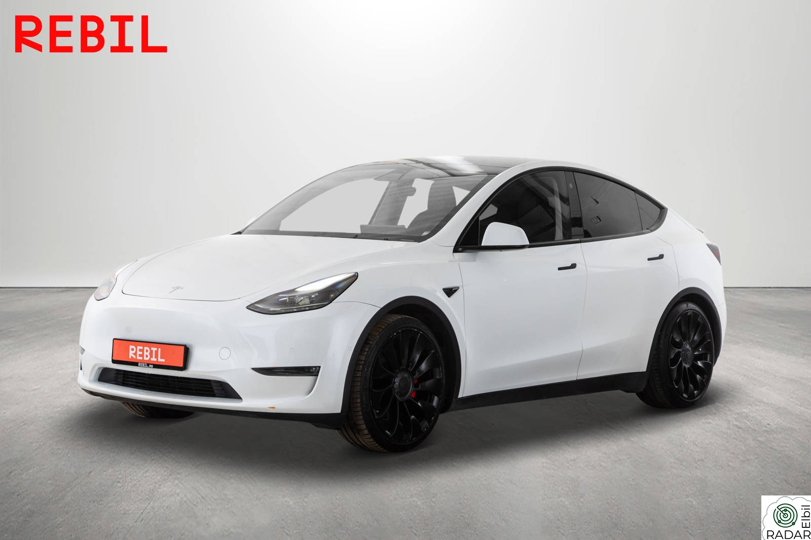 TESLA Model Y 514km/Performance/AWD/Pano/Skinn/2xUber/Ryzen/R.Kam