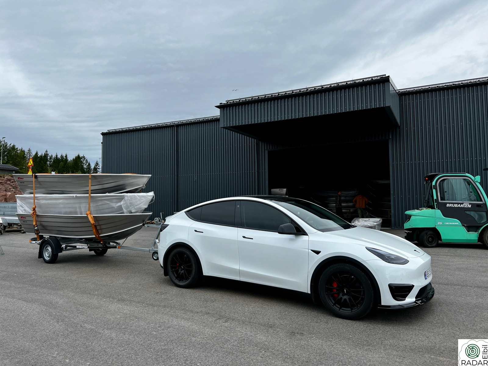 TESLA Model Y Performance - Lazer - PPF - 18"v/19"s - 562kg nyttelast