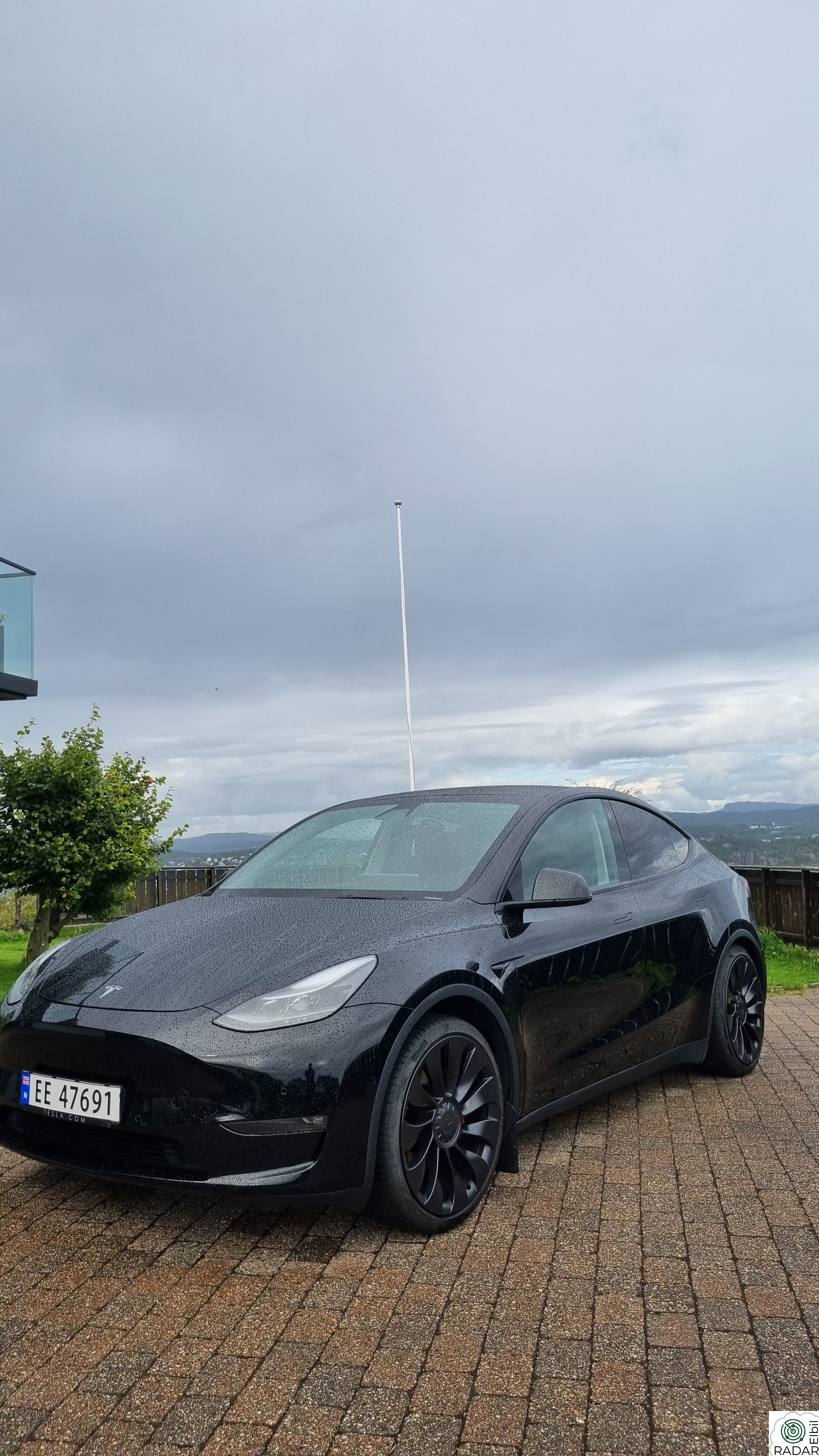TESLA Model Y Performance AWD