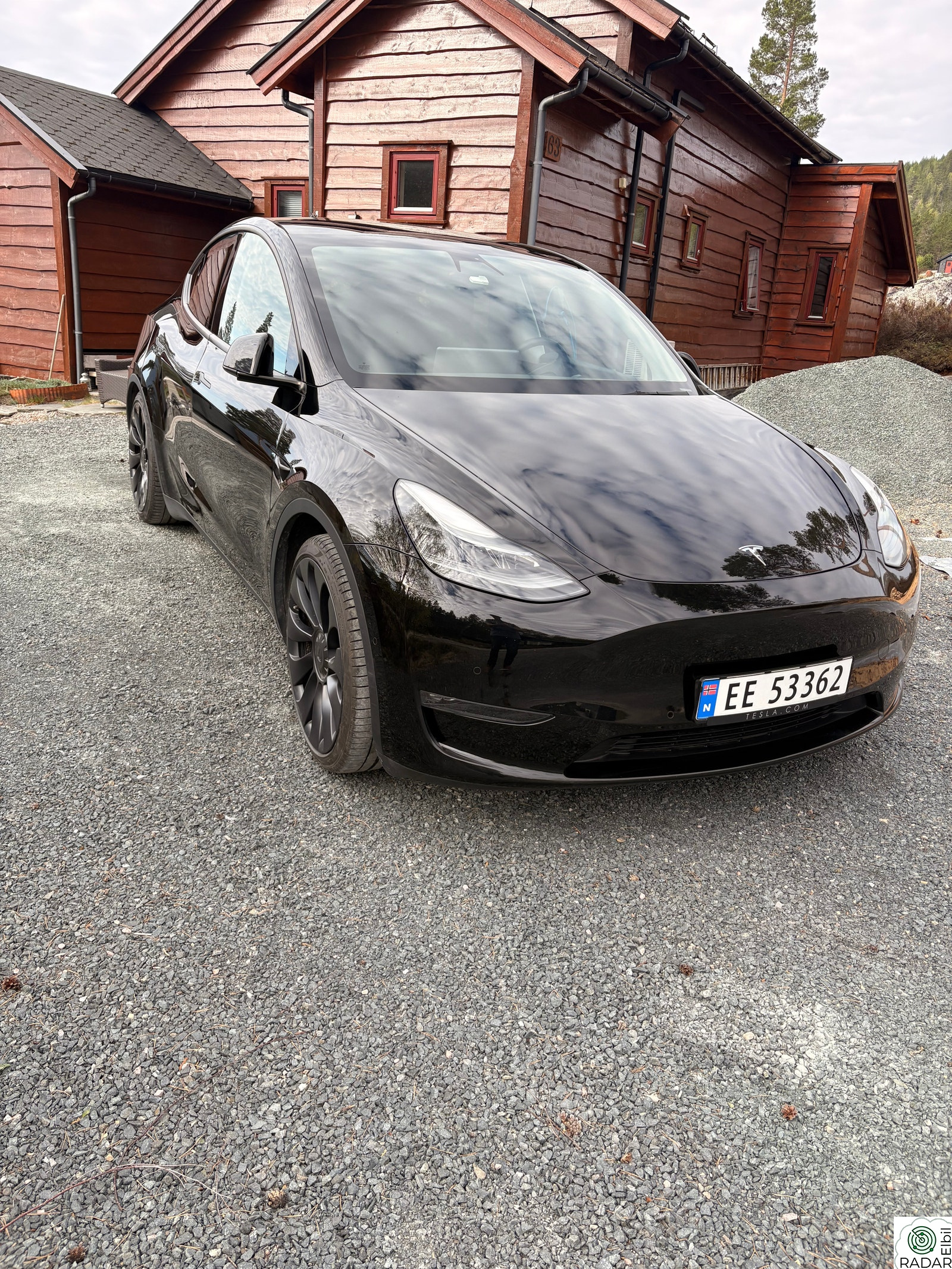 TESLA Model Y Performance AWD