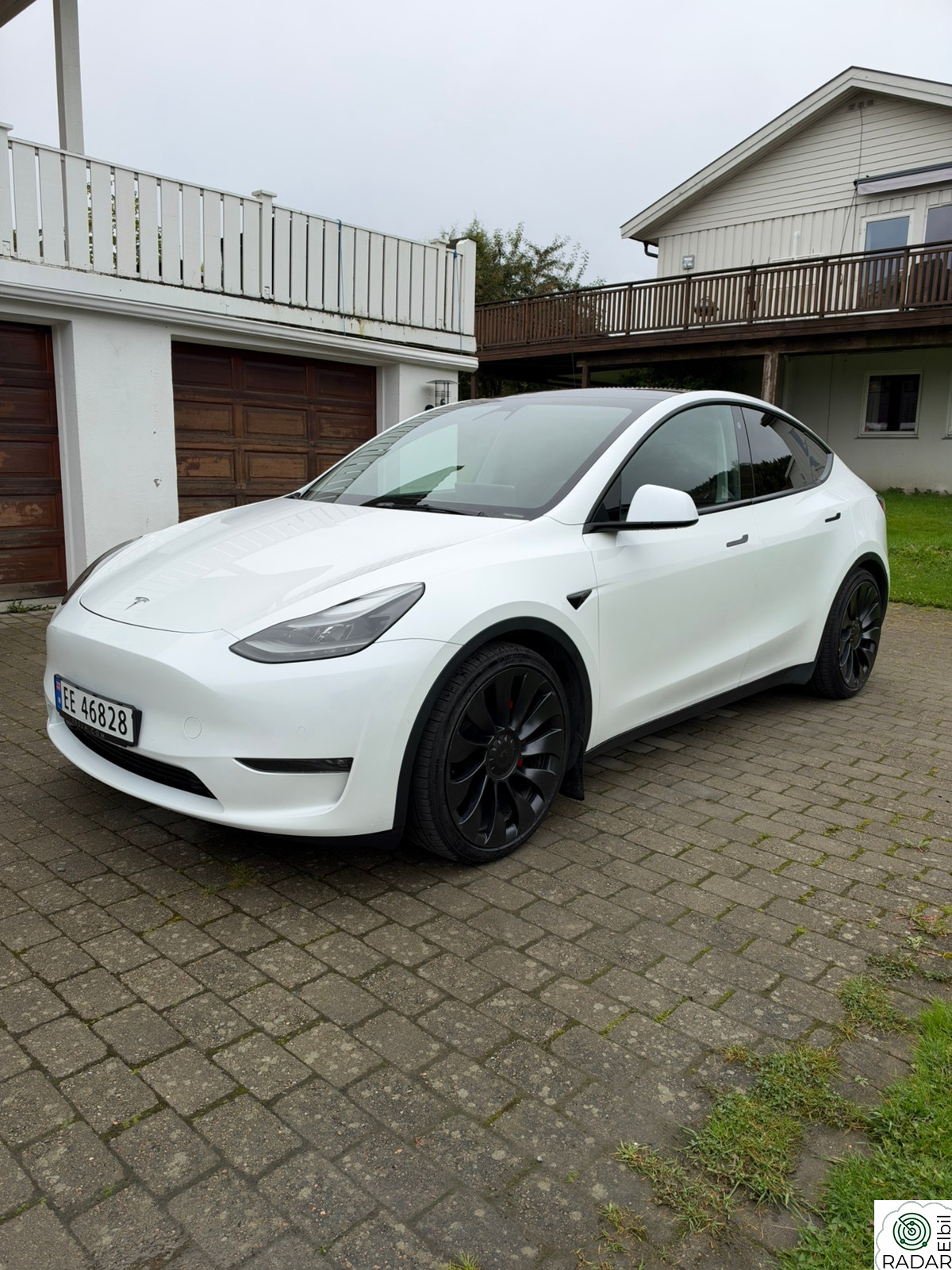 TESLA Model Y Performance AWD