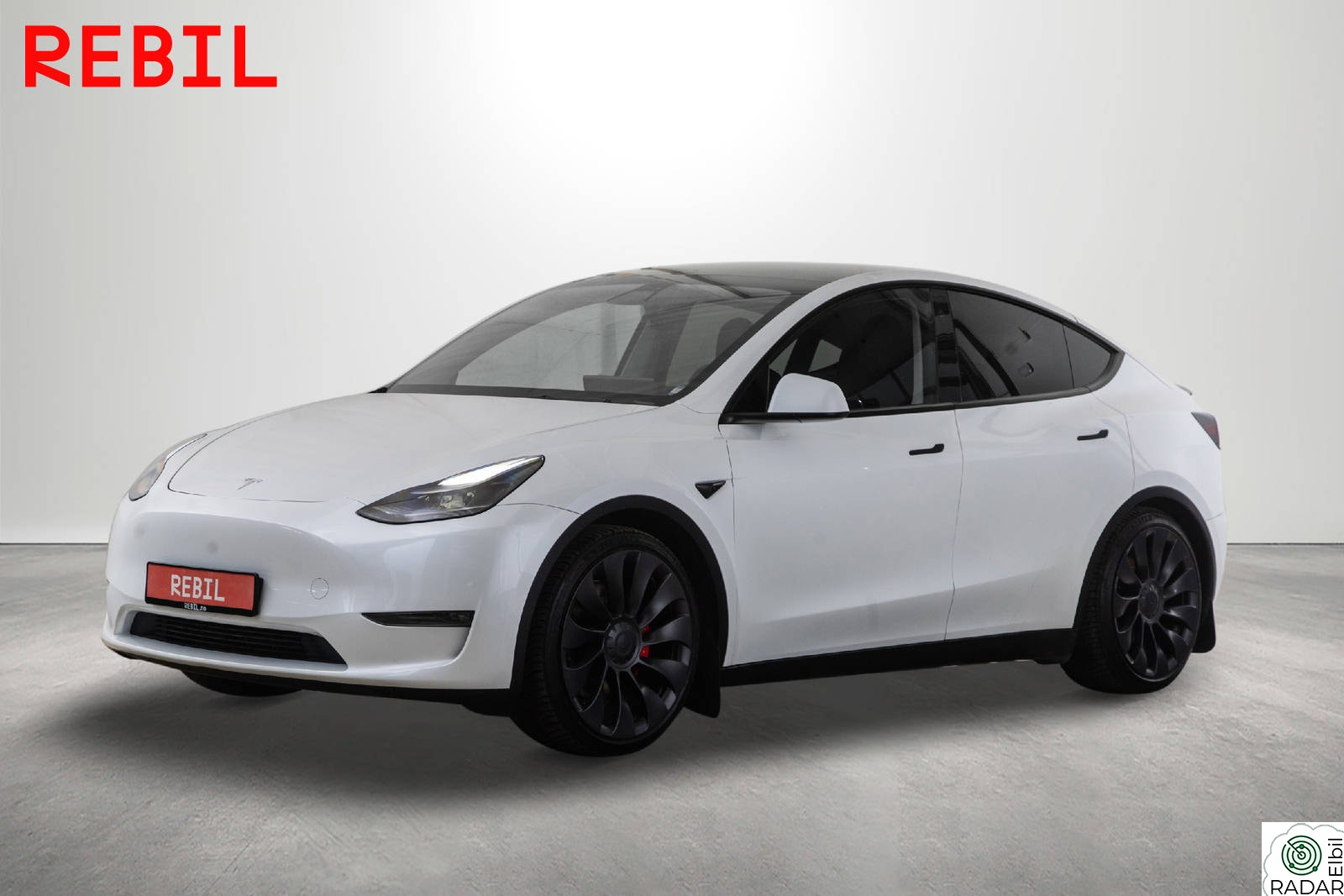 TESLA Model Y 514km (WLTP)/Performance/Krok/2xÜber/AWD/Ryzen/R.kam