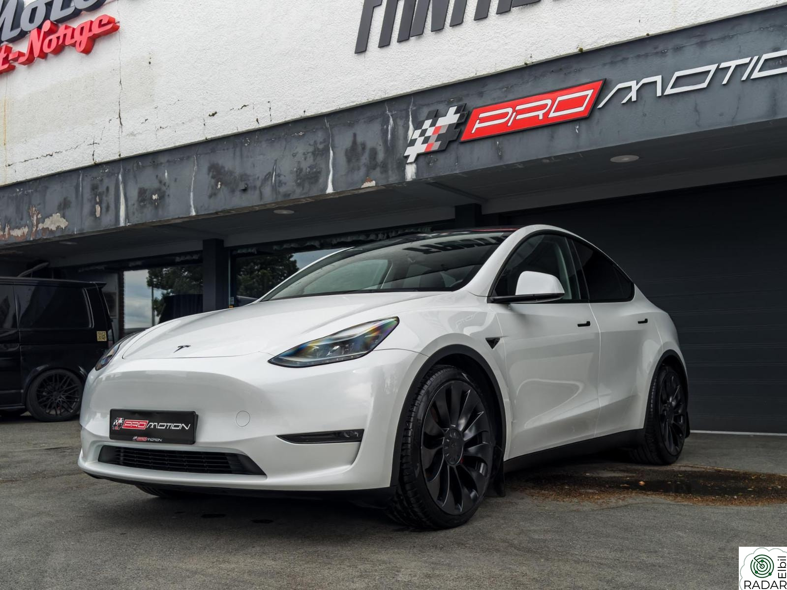 TESLA Model Y Performance/AWD/Ryzen/21  Uberturbin/Hengerfeste/Matrix