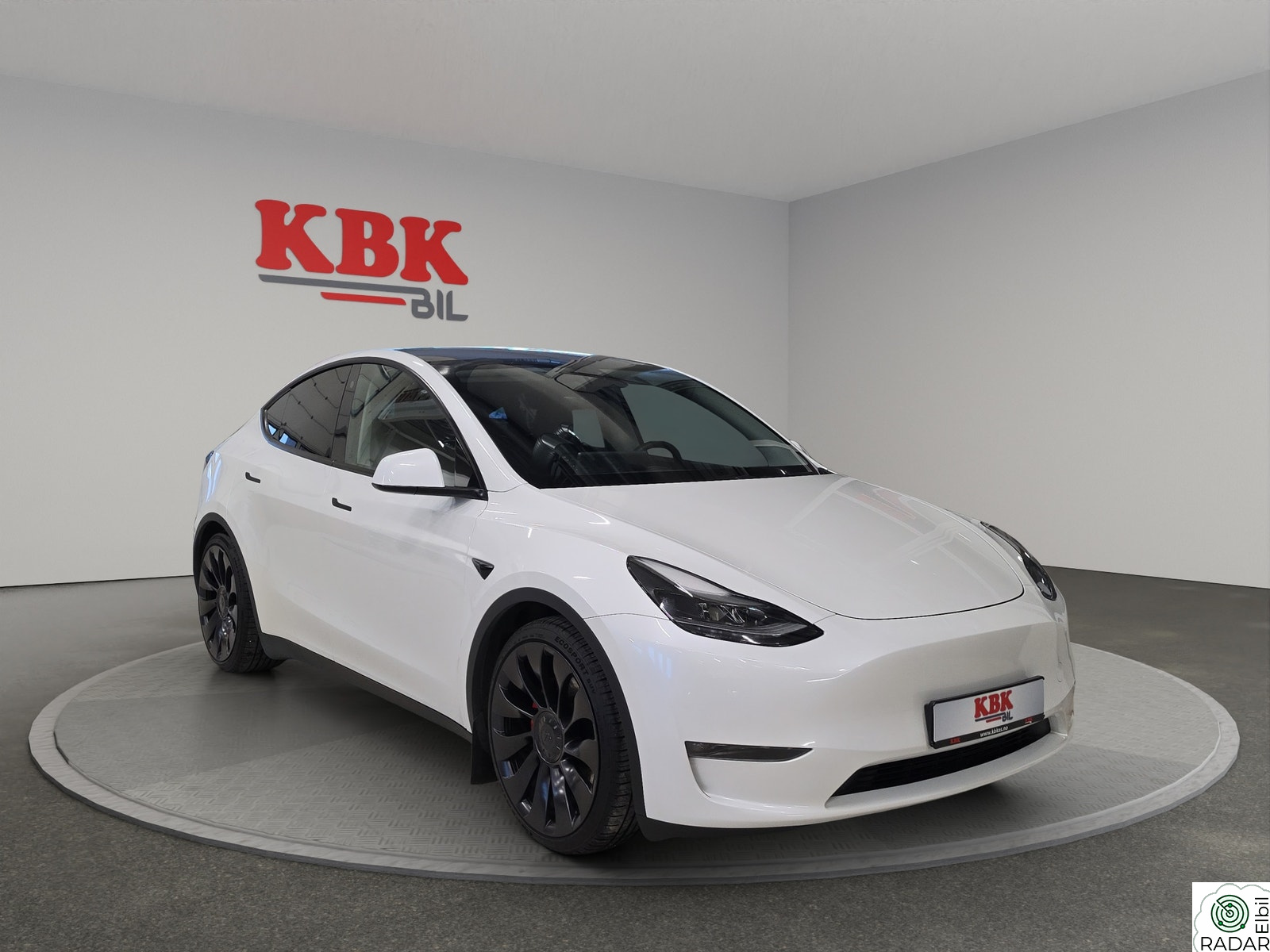TESLA Model Y Performance|AWD|Strøken!|Krok|21"|Autopilot|V.pumpe+++