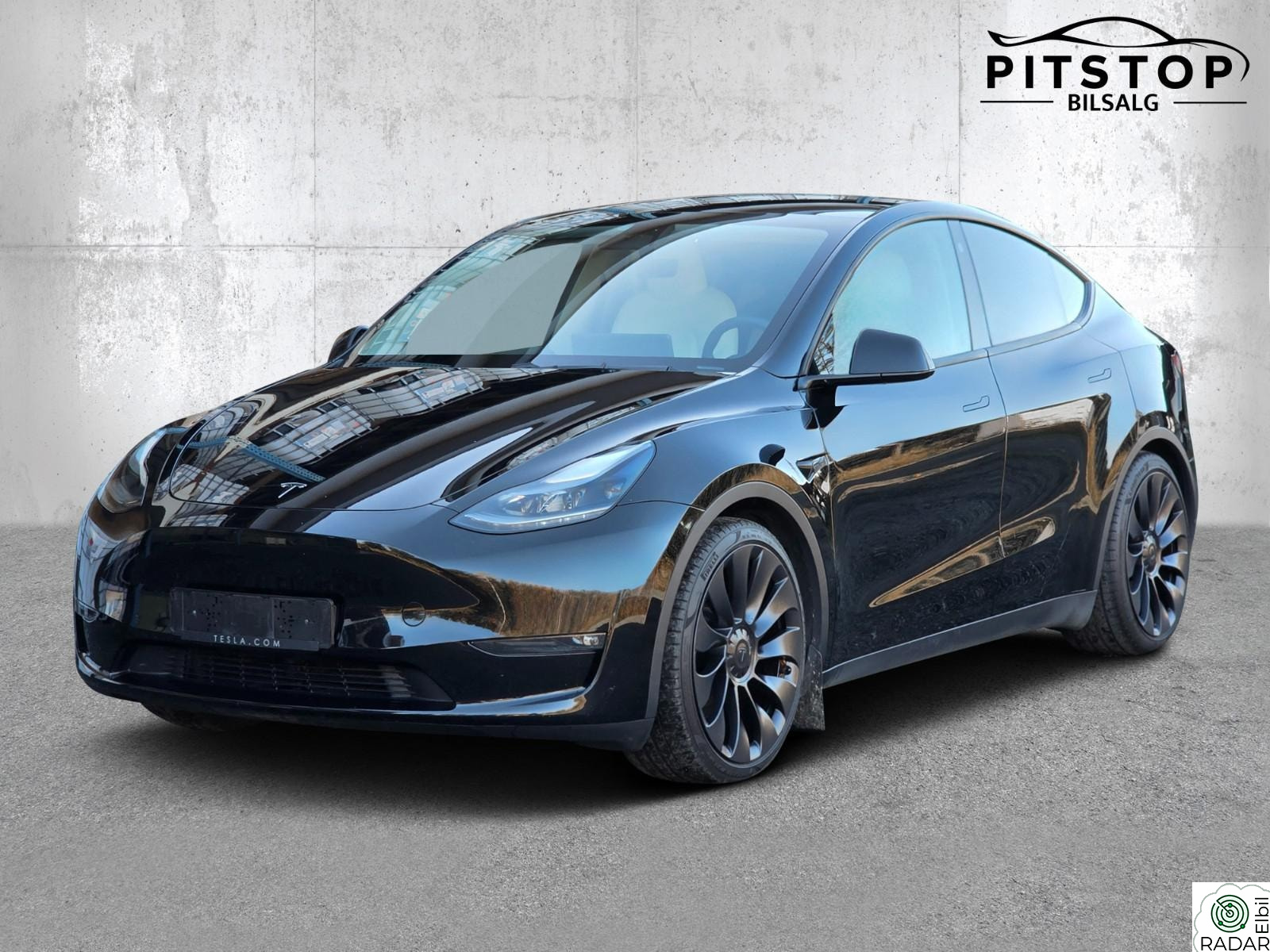 TESLA Model Y Performance FSD HW3, AMD Ryzen, Premium Tilhengerfeste