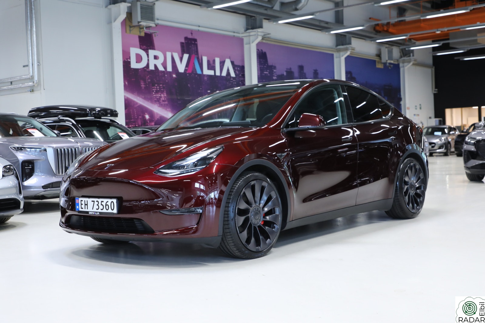 TESLA Model Y Performance AWD/Enhanced/hengerfeste