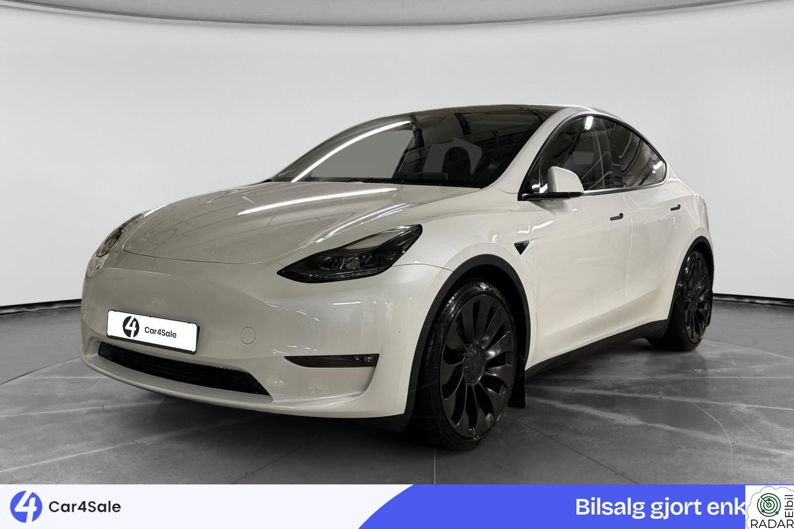 TESLA Model Y Performance AWD 514km/ Premium/ AP/ Krok/ R.Kam/ Pano++