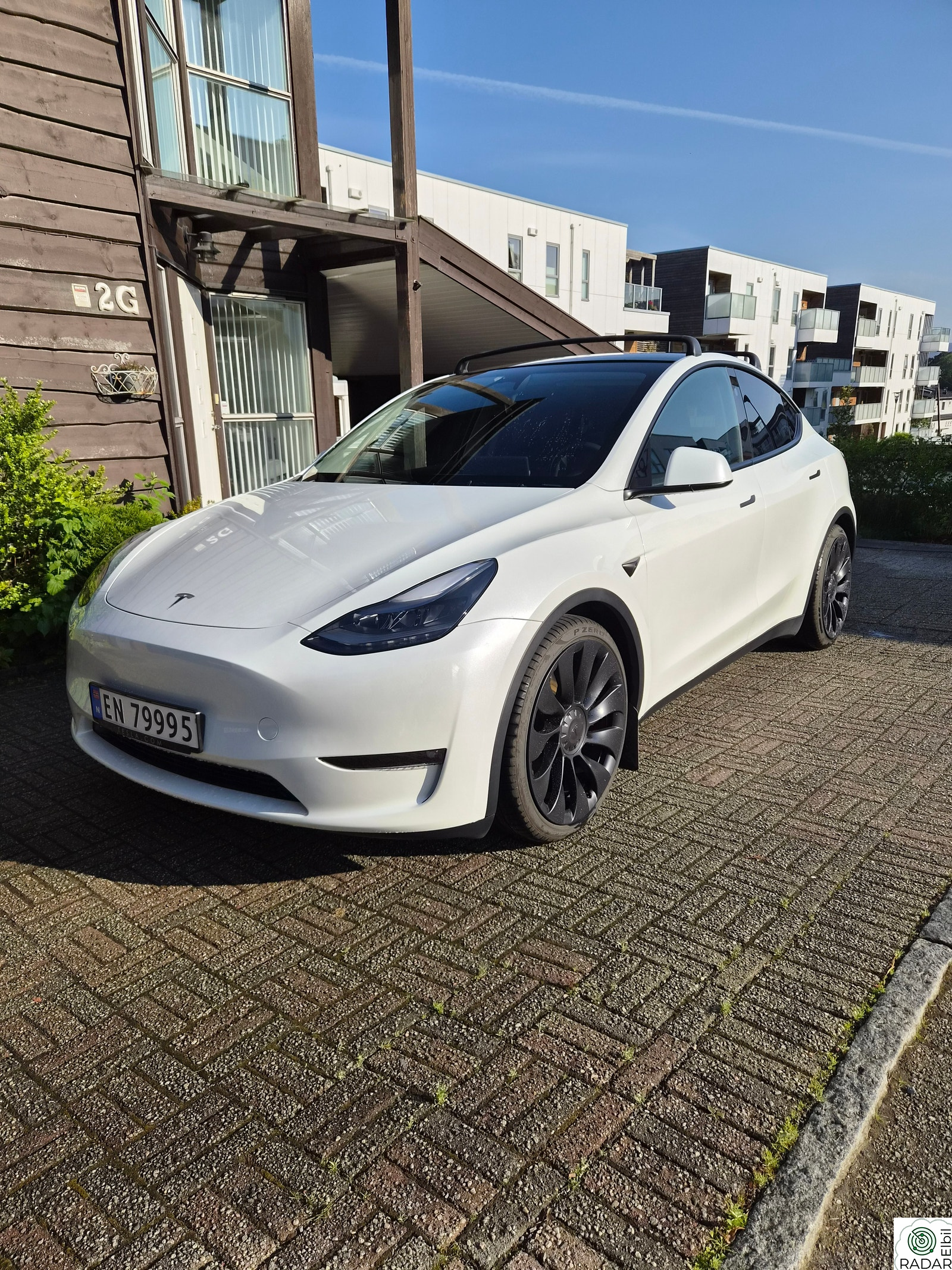 TESLA Model Y Performance AWD