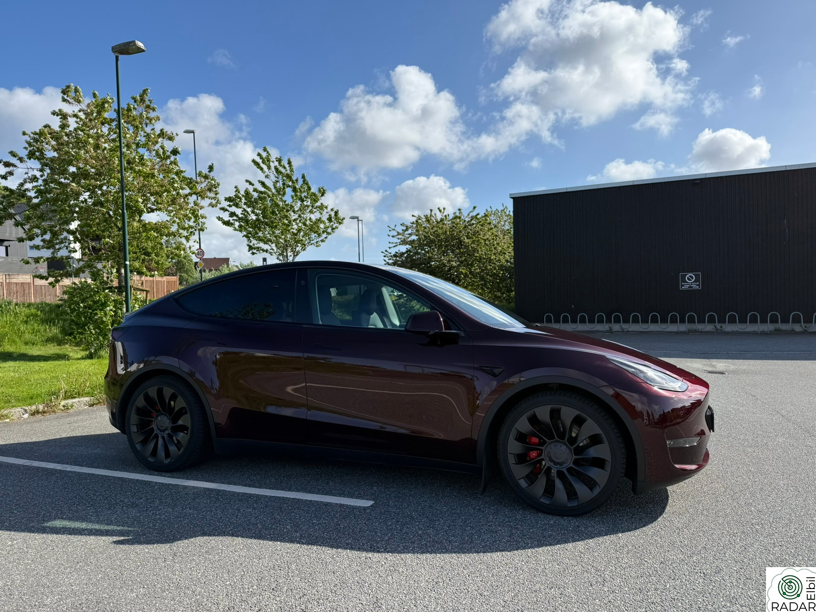 TESLA Model Y Performance AWD