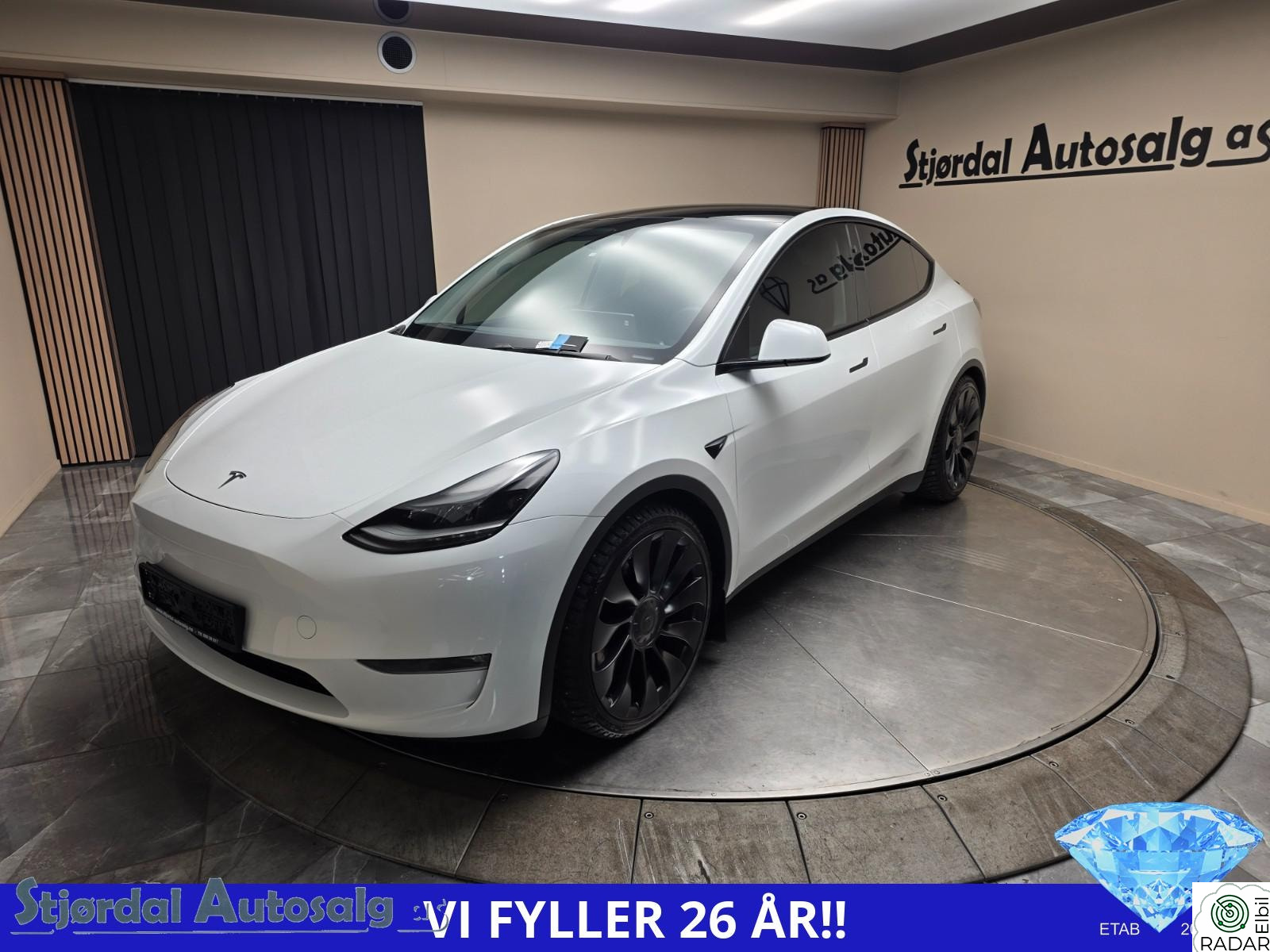 TESLA Model Y Performance//Krok/Norsk/AP Premium/ACC/S+V dekk/LAV KM