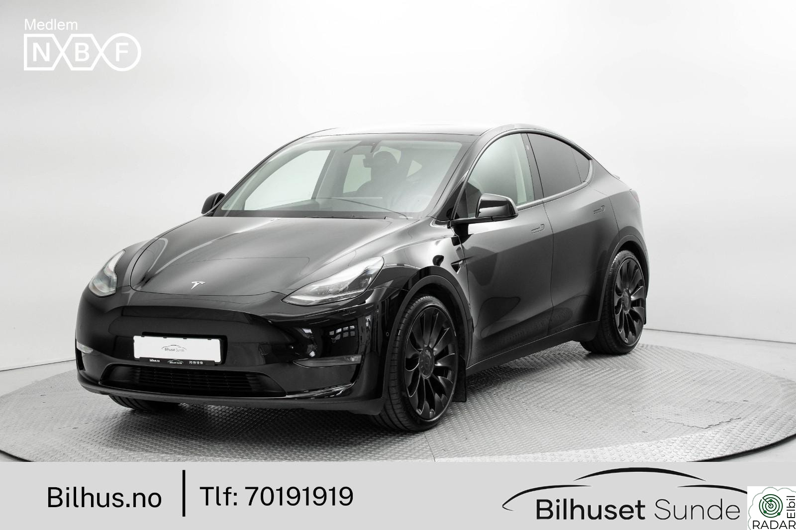 TESLA Model Y Performance AWD Premium,Skinn,ACC,Pano,Navi,R.Kam+++
