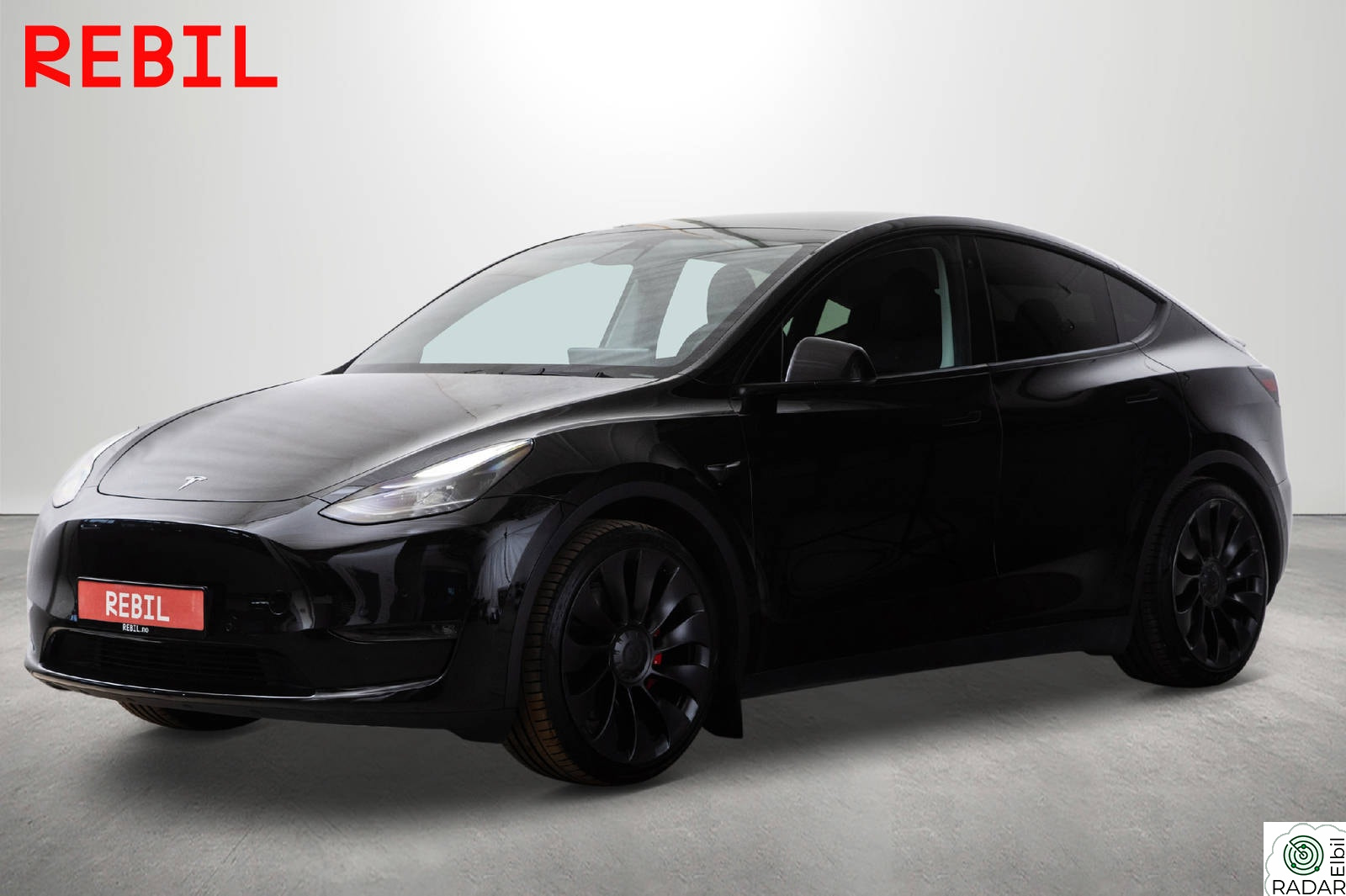TESLA Model Y 514km/Performance/AWD/2xUber/MCU3/AP/Navi/Pano/V.pumpe