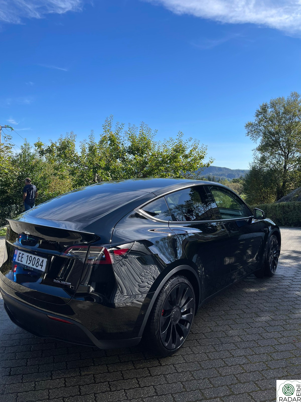 TESLA Model Y MODEL Y PERFORMANCE