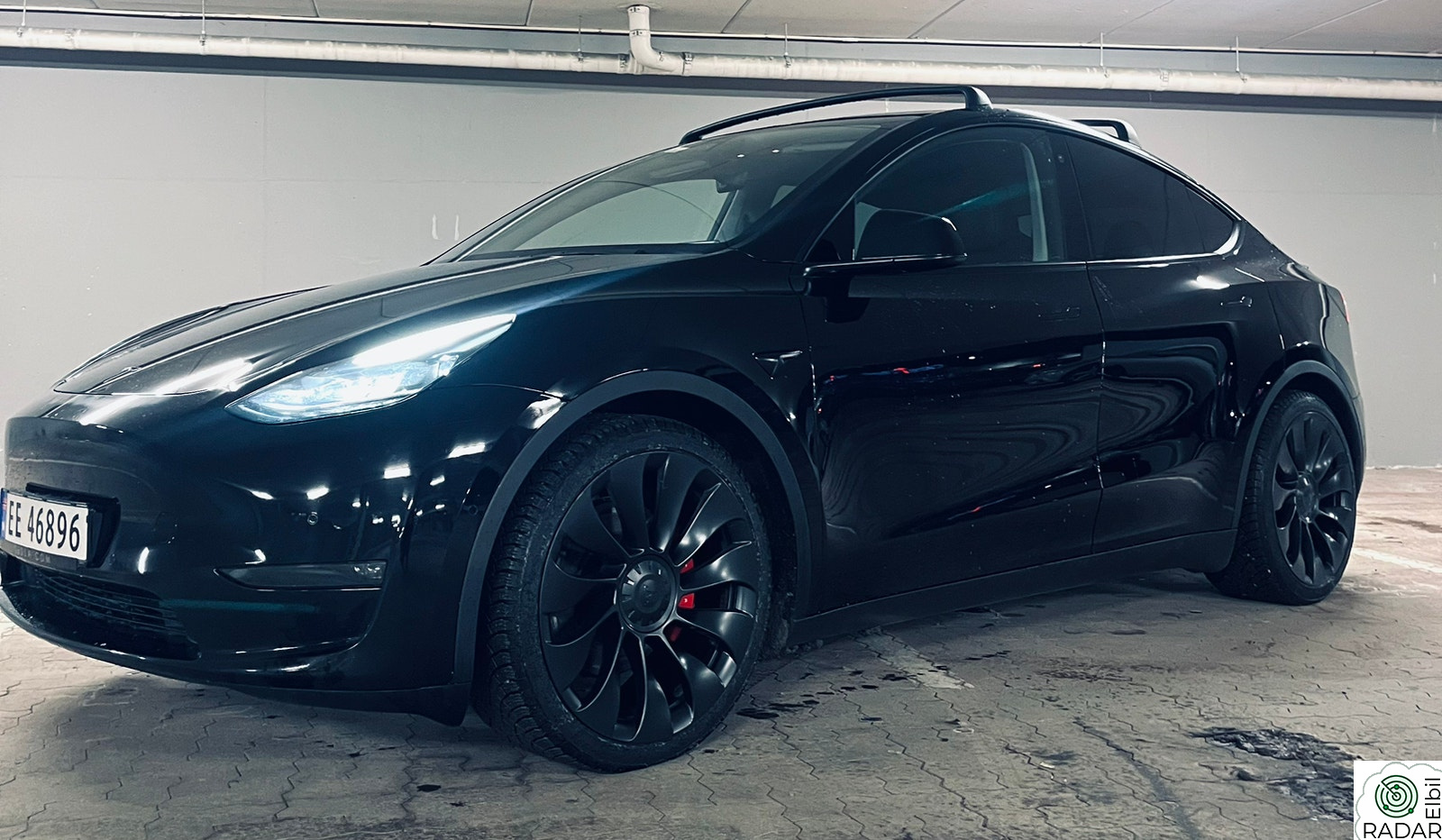 TESLA Model Y Performance AWD