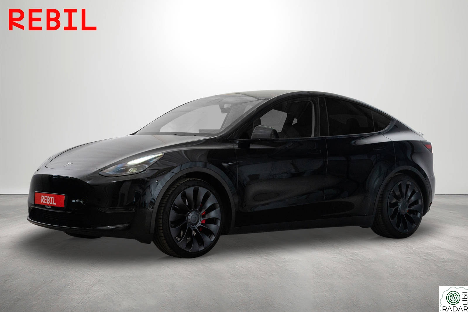 TESLA Model Y Performance/EAP/Ryzen/2xUber/PremiumLyd/Pano/Krok