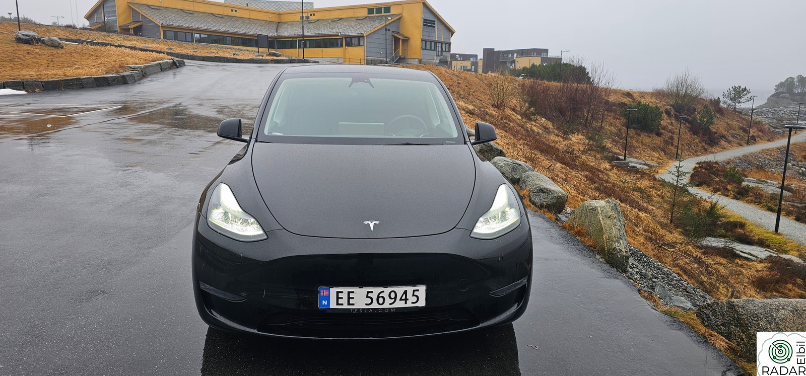 TESLA Model Y Performance AWD