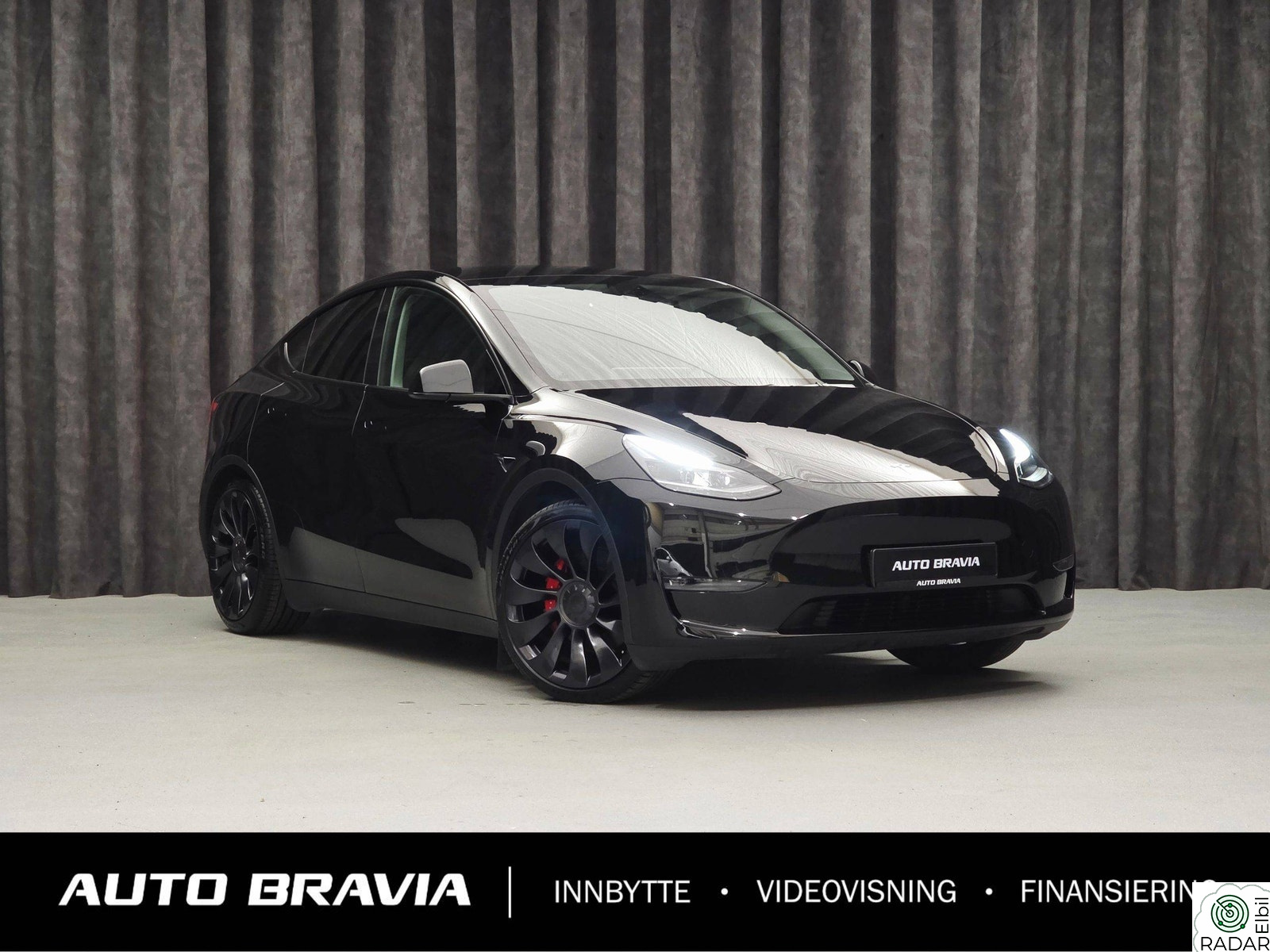 TESLA Model Y PERFORMANCE/535HK/DUAL MOTOR/KROK/514KM/AP/MATRIX/AMD++