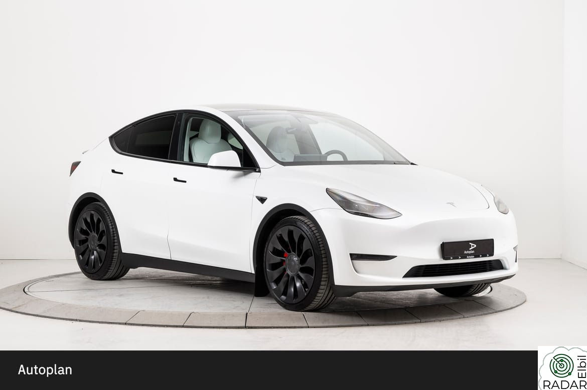 TESLA Model Y Performance AWD Autopilot/Varmepumpe/Panorama