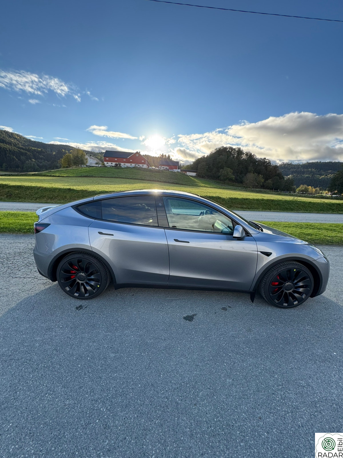 TESLA Model Y Performance AWD