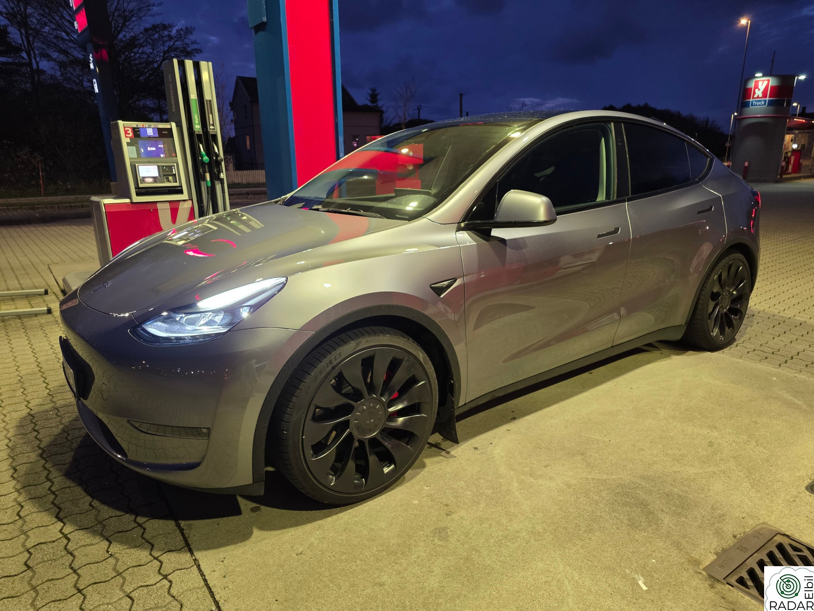 TESLA Model Y Performance AWD