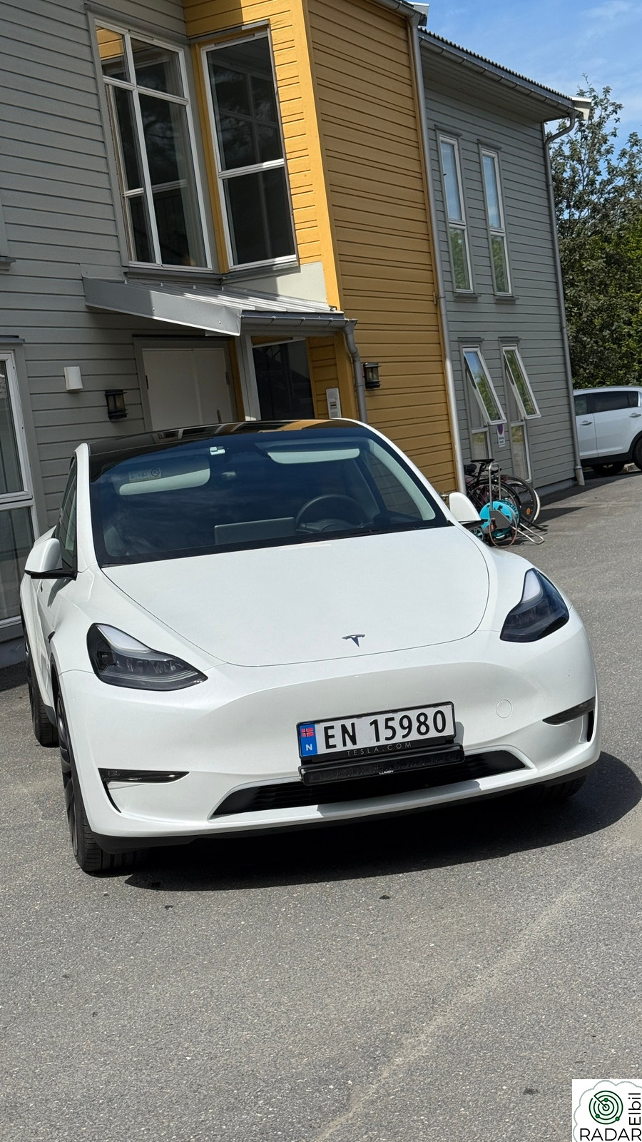 TESLA Model Y Performance AWD
