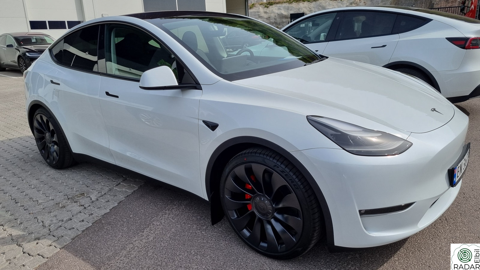 TESLA Model Y Performance AWD