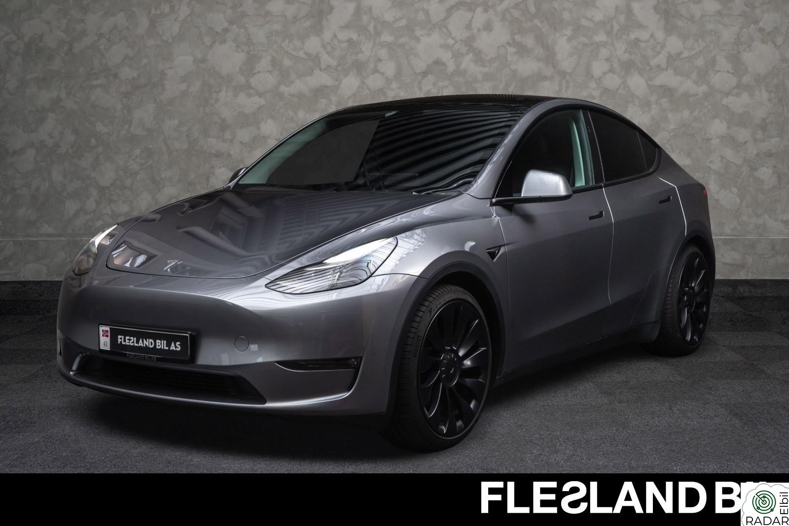 TESLA Model Y PERFORMANCE AWD/2x21ÜBER/AUTOPILOT/KAMERA/PREMIUM/KROK