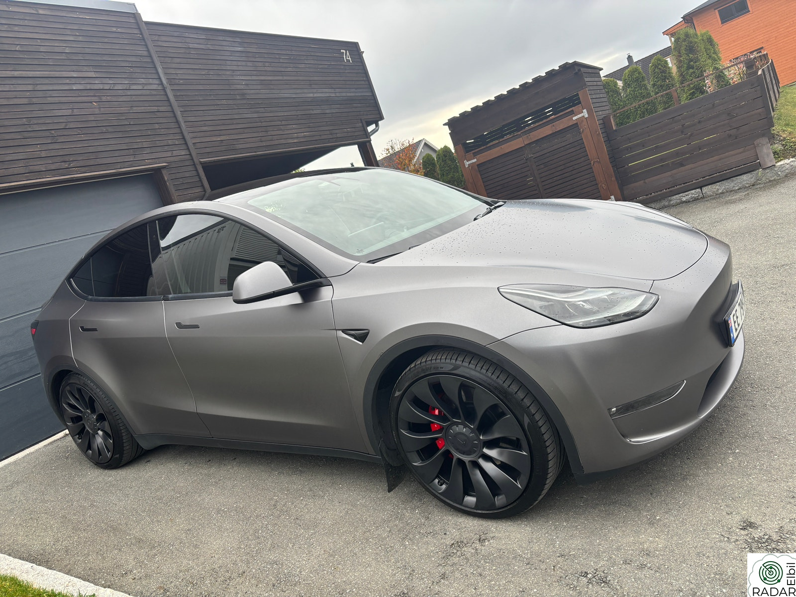 TESLA Model Y Performance AWD
