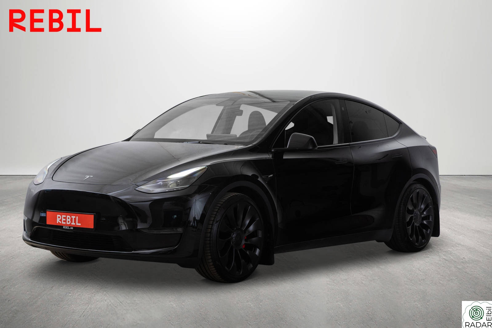 TESLA Model Y 514km/Performance/Krok/2xÜber/AWD/Ryzen/Navi/R.kam/Pano