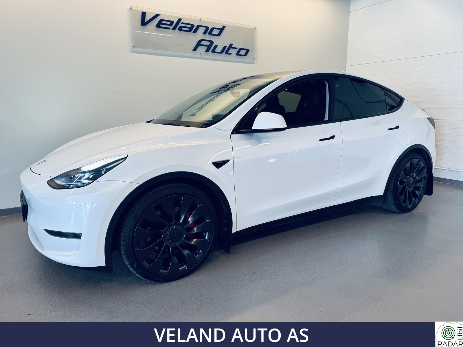 TESLA Model Y PERFORMANCE AWD 534 HK/PANO/KROK/PREMIUM/V PUMPE