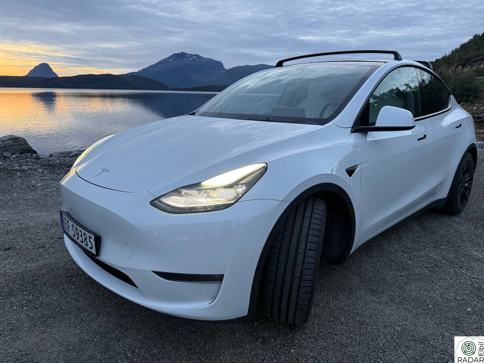 TESLA Model Y Performance AWD