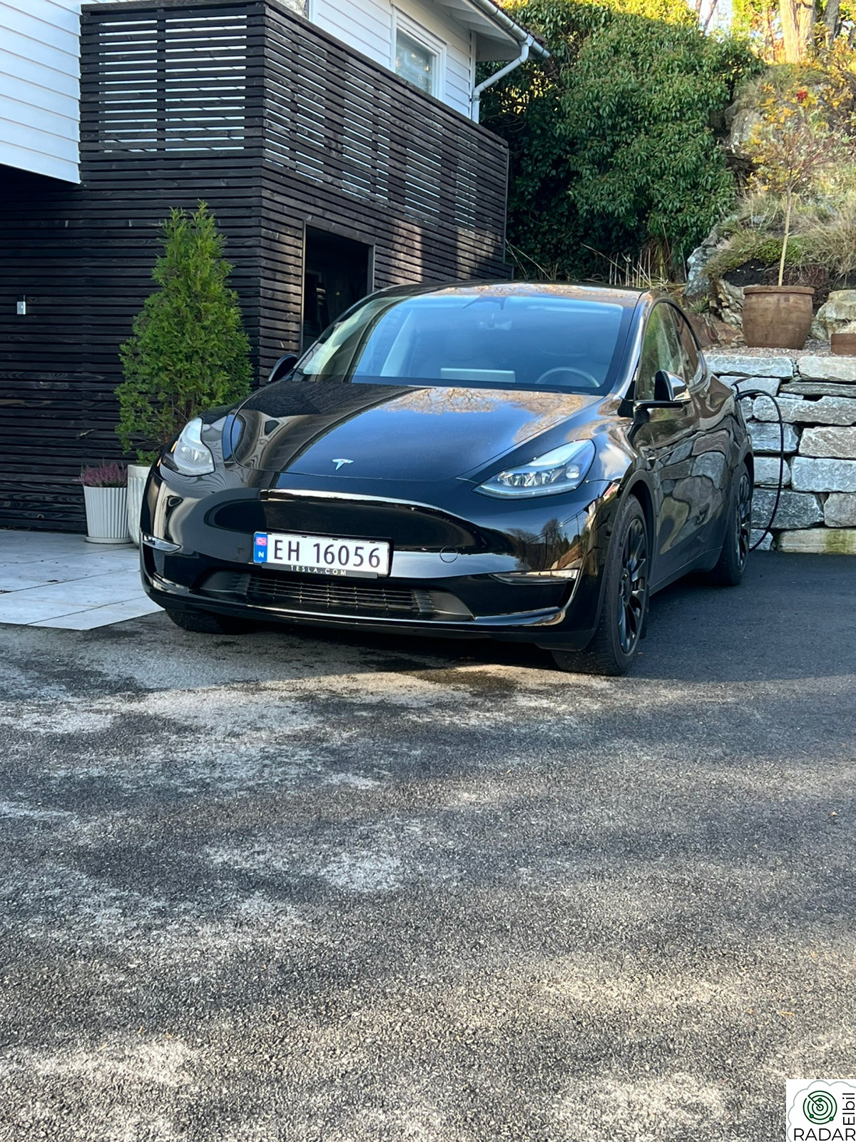 TESLA Model Y Performance AWD