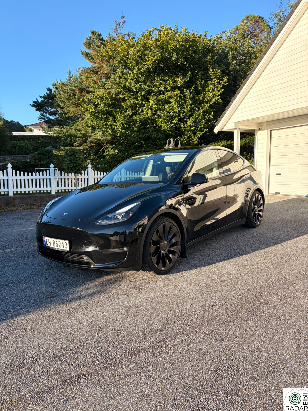 TESLA Model Y Performance AWD