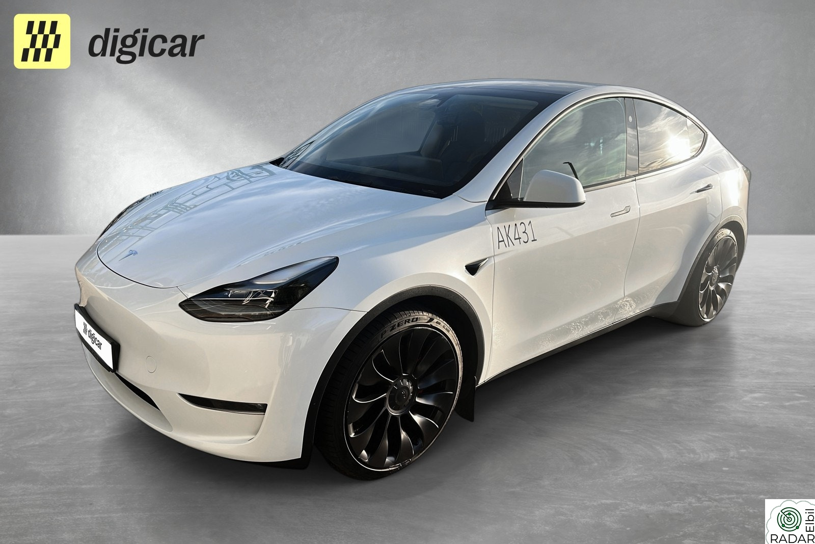 TESLA Model Y Performance AWD / 21" / Autopilot / Premium / ++