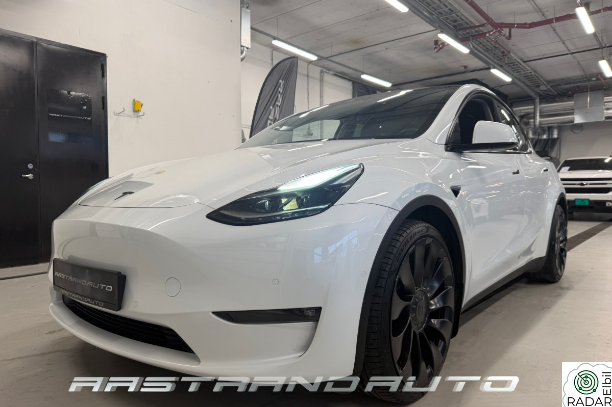 TESLA Model Y PERFORMANCE|RYZEN|HIFI|P.SENSOR|SKINN|CDELETE/LAV KM