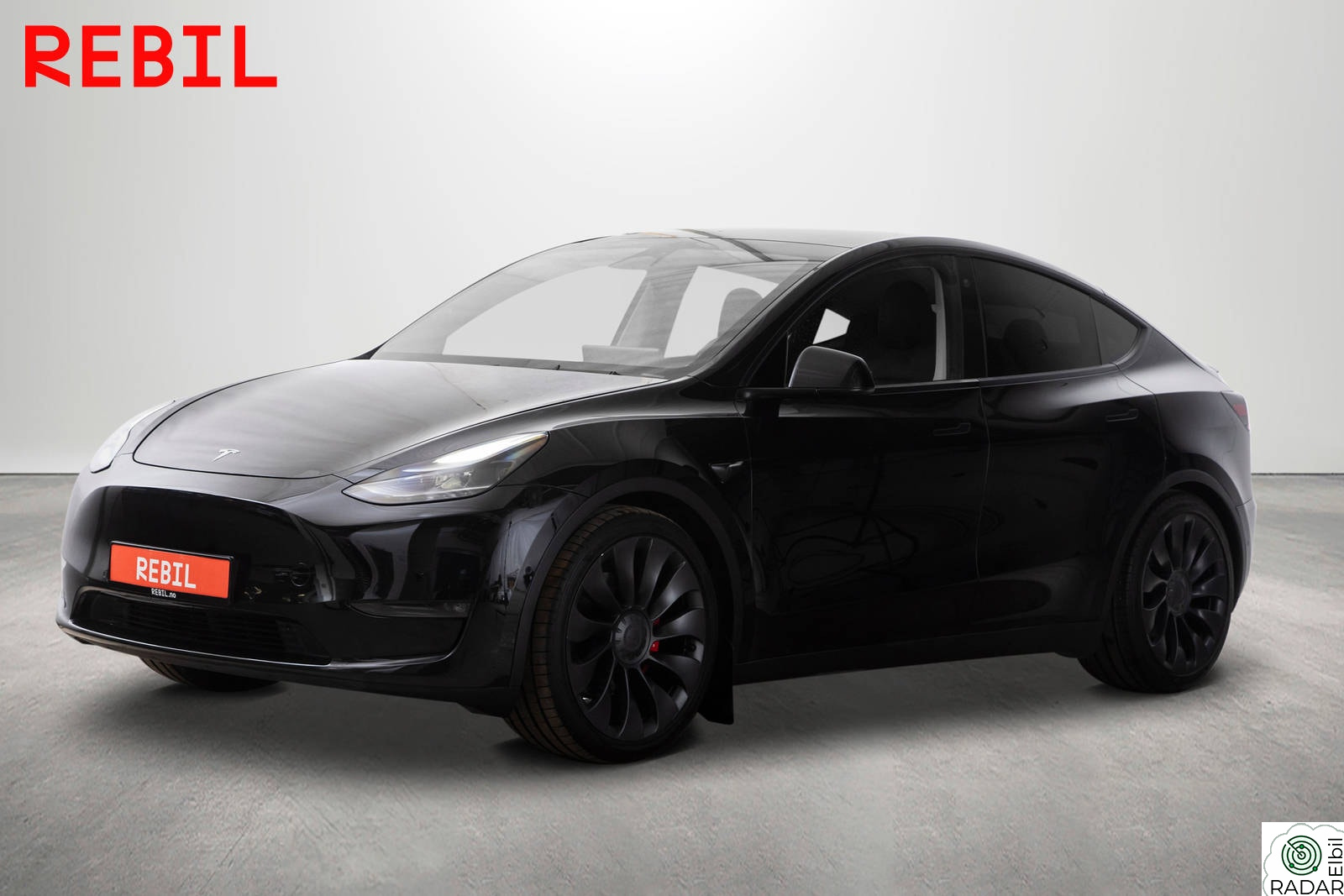 TESLA Model Y 514km/Performance/Krok/2xÜber/AWD/Ryzen/Navi/R.kam/Pano