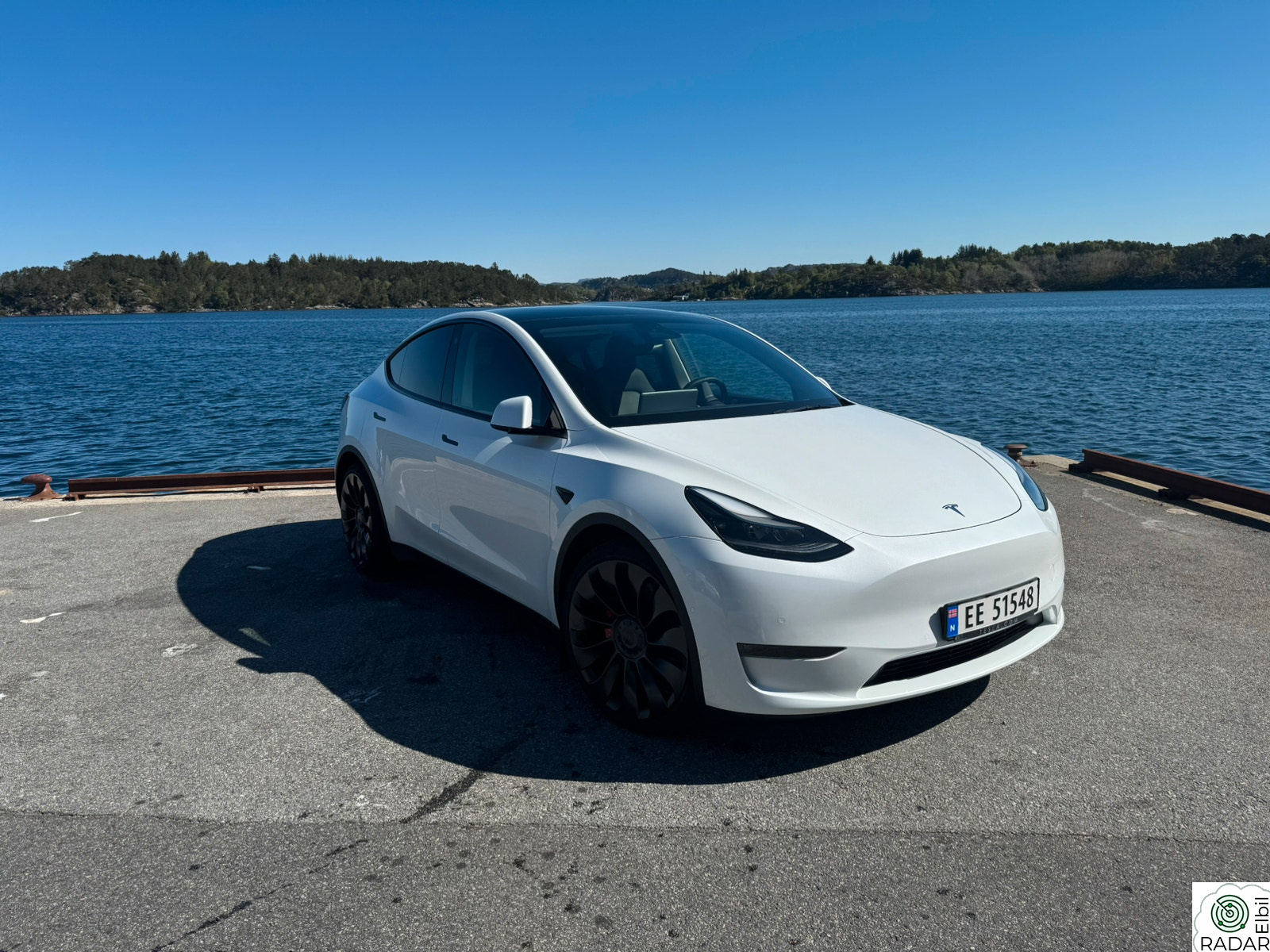 TESLA Model Y Performance AWD, Krok