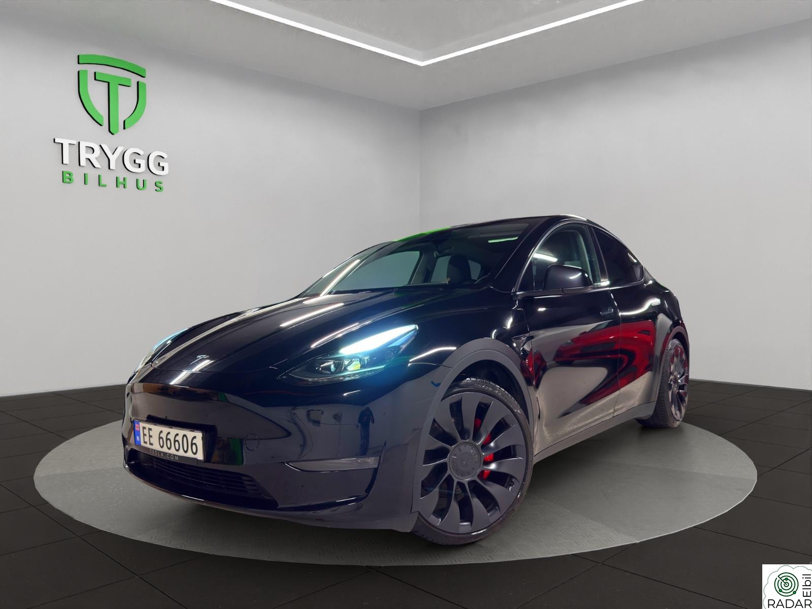 TESLA Model Y Performance AWD LR / Ny-EU / Hengerfeste / Garanti