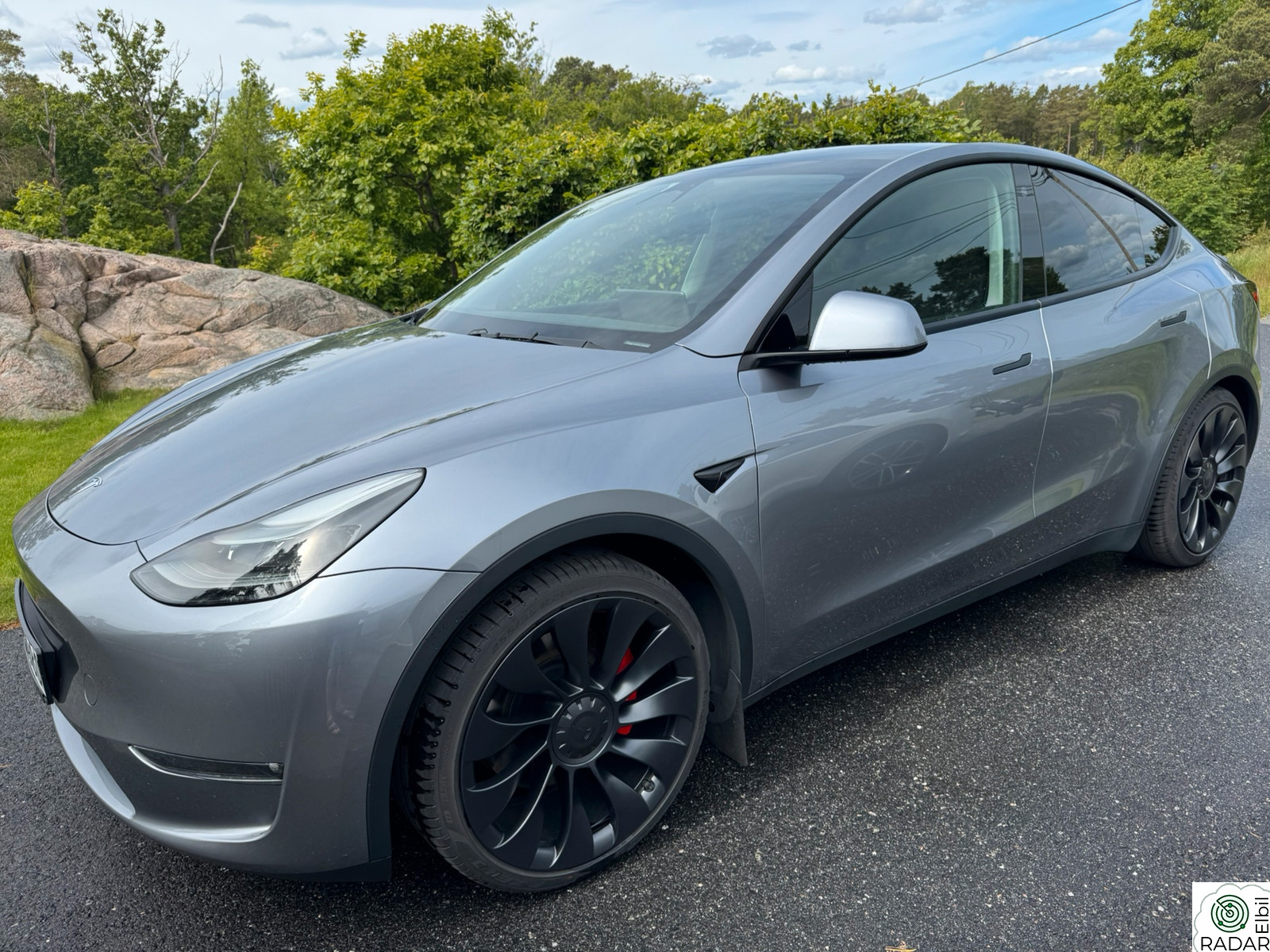 TESLA Model Y Performance AWD