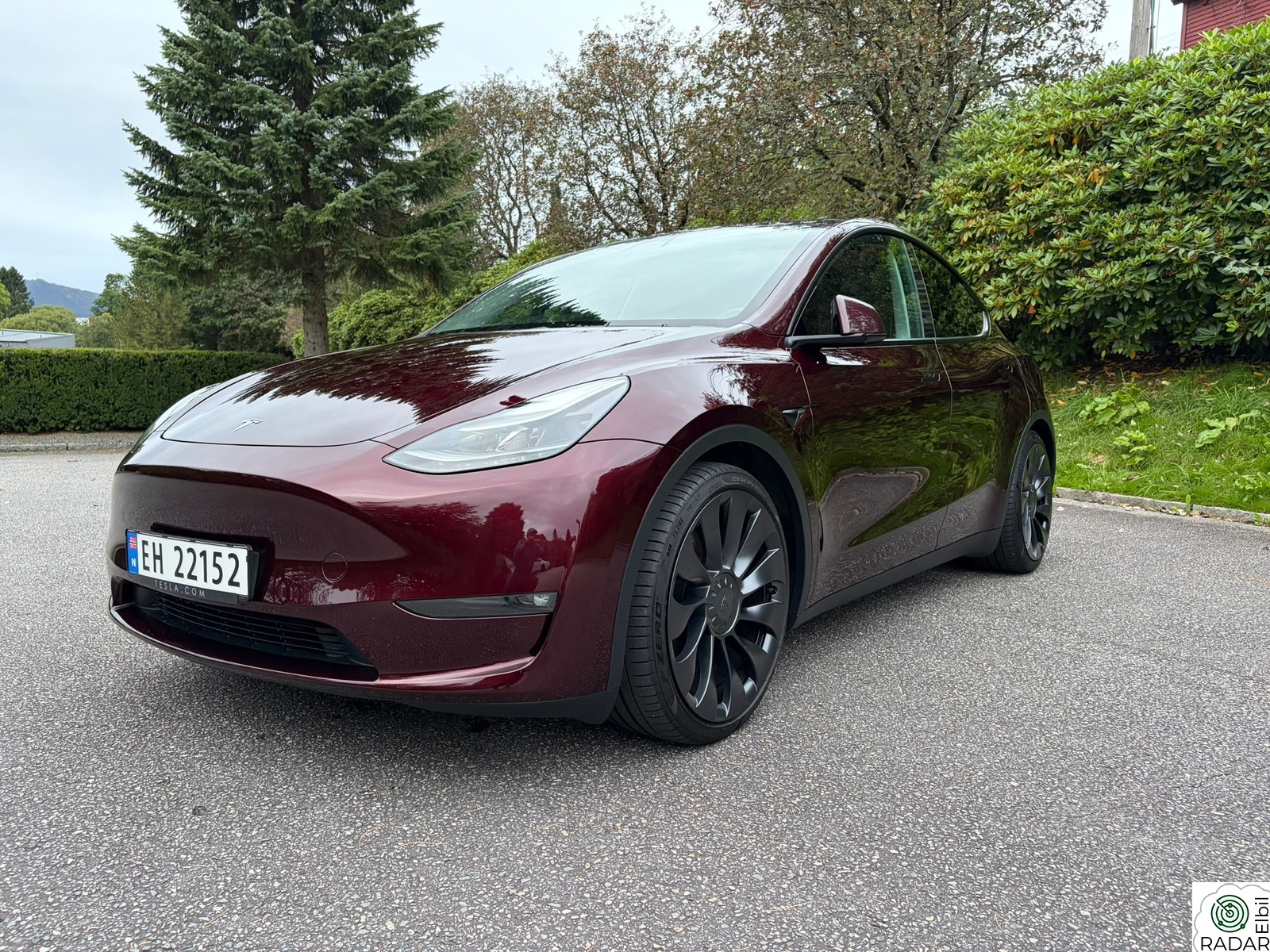 TESLA Model Y Performance AWD