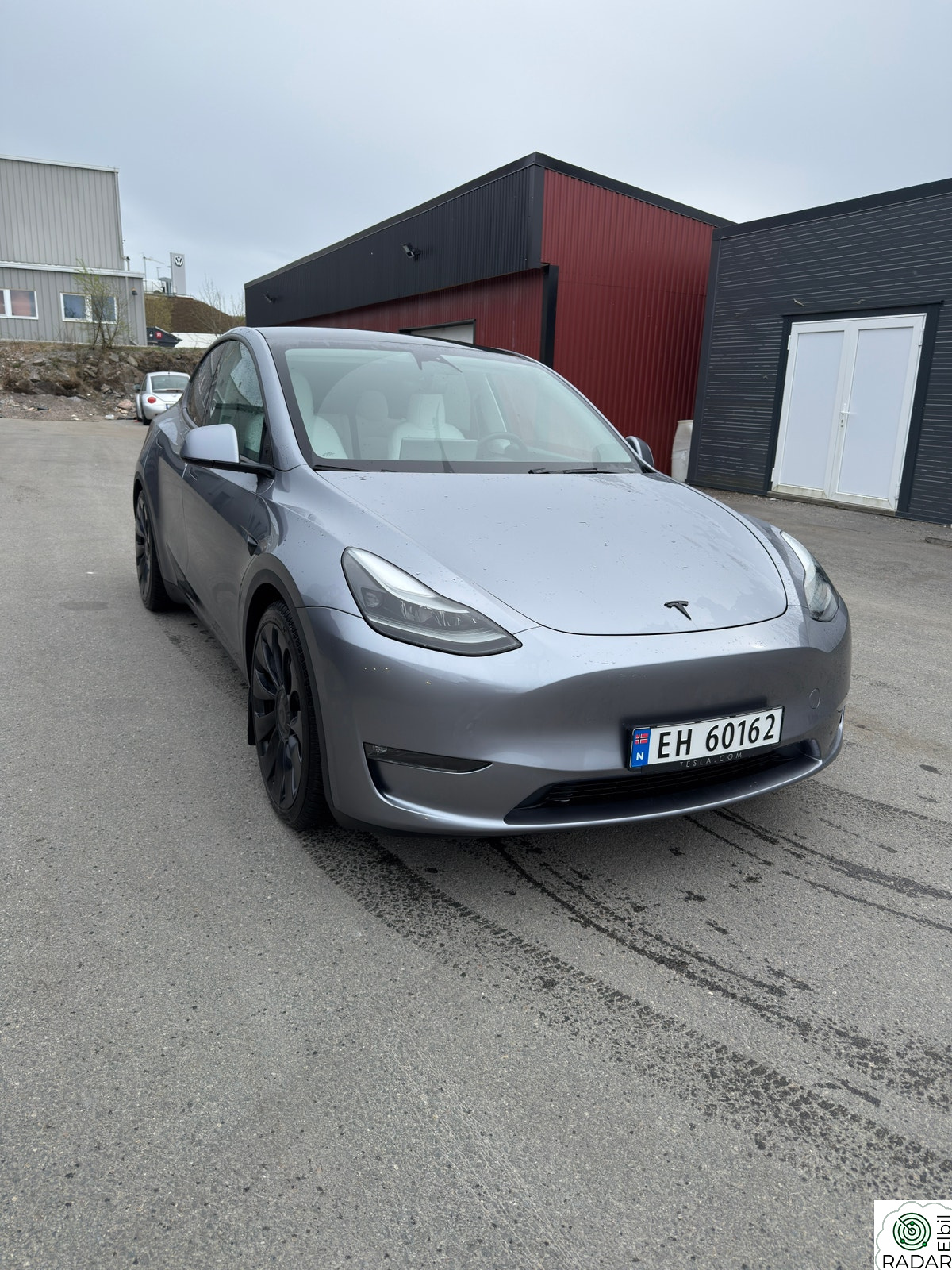 TESLA Model Y Performance AWD