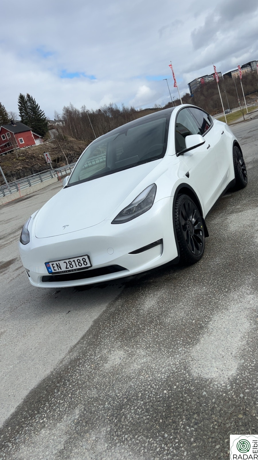 TESLA Model Y Performance AWD
