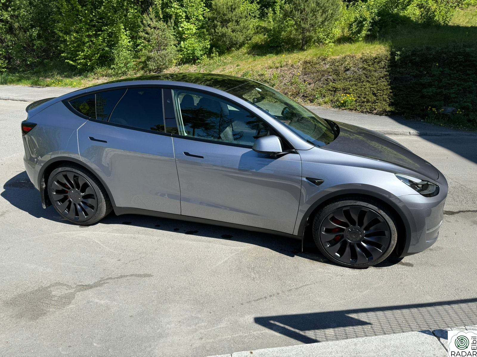 TESLA Model Y Performance  lav km - 2x21 - se ekstrautstyr