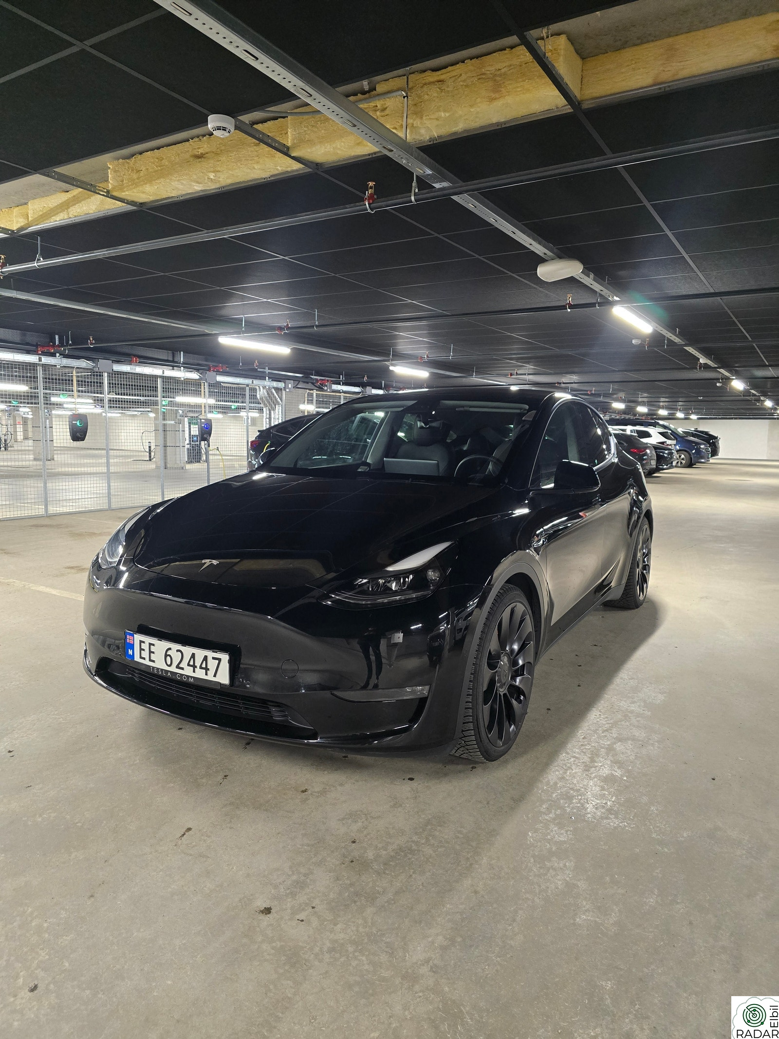 TESLA Model Y Performance AWD