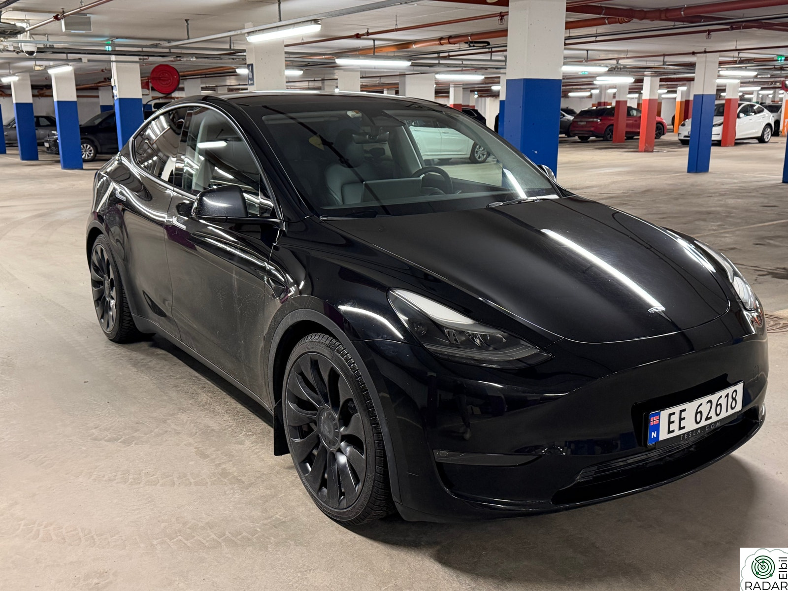 TESLA Model Y Performance AWD