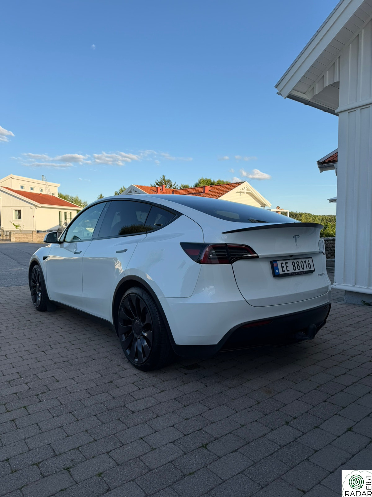 TESLA Model Y Performance AWD