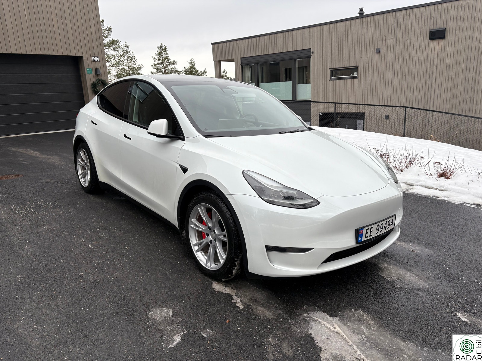 TESLA Model Y Performance AWD