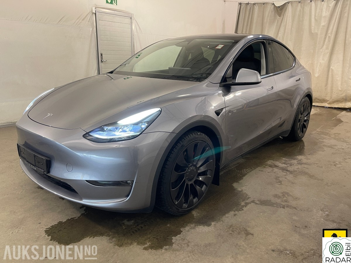 TESLA Model Y PERFORMANCE AWD AUTOPILOT HENGERFESTE PREMIUM LYD