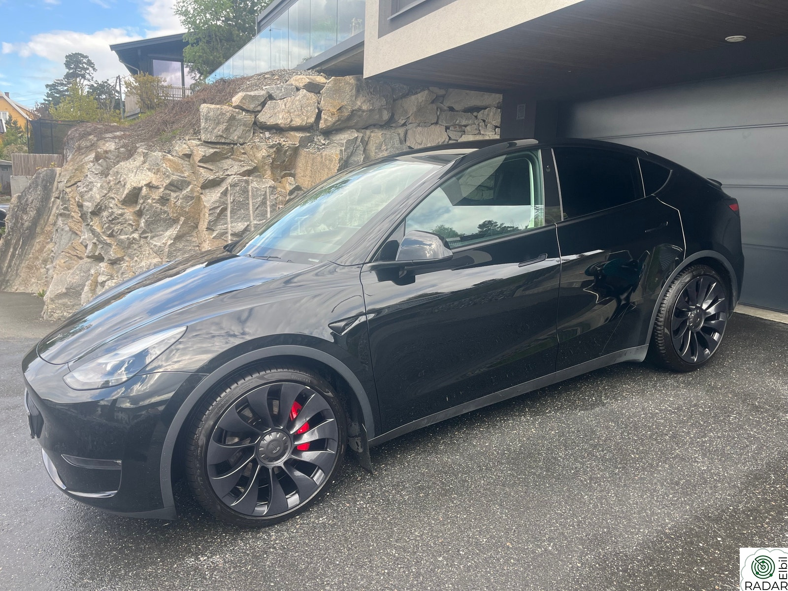 TESLA Model Y Performance AWD