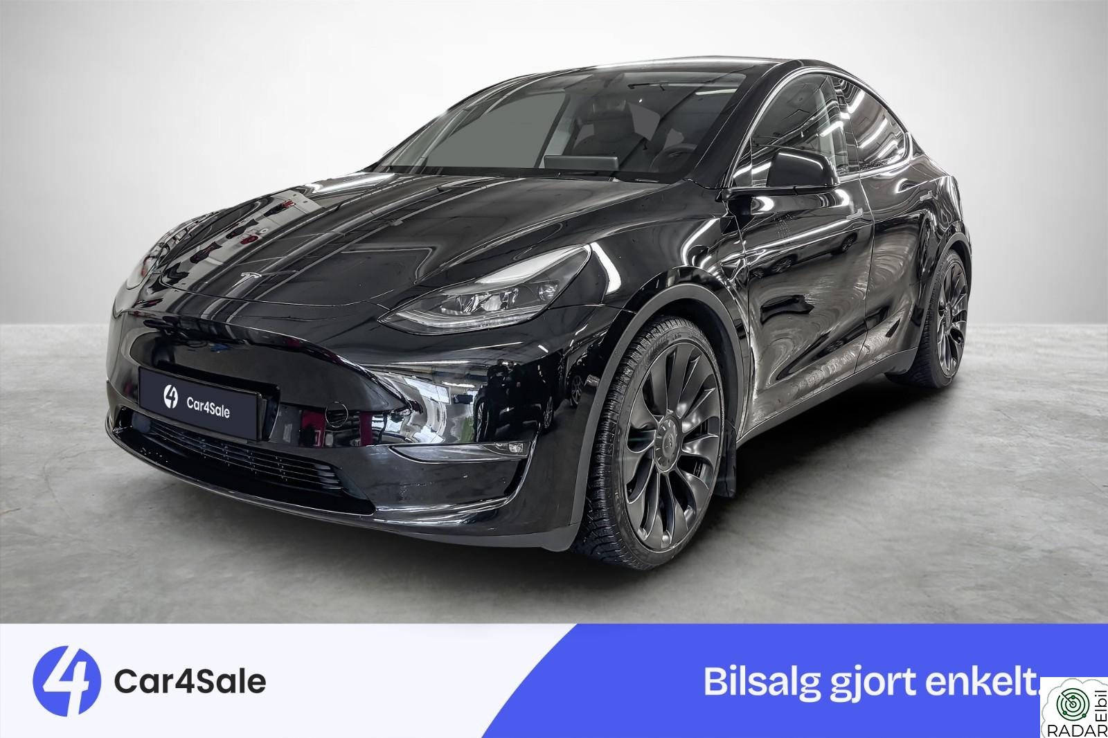 TESLA Model Y Performance AWD 514km / Krok / AP / Premium / V.Pumpe++